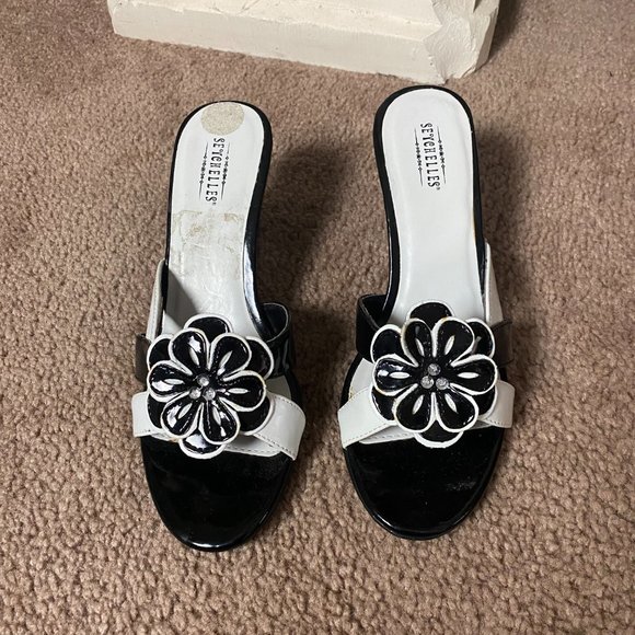 Size 8 Black and White Heels - Picture 2 of 3